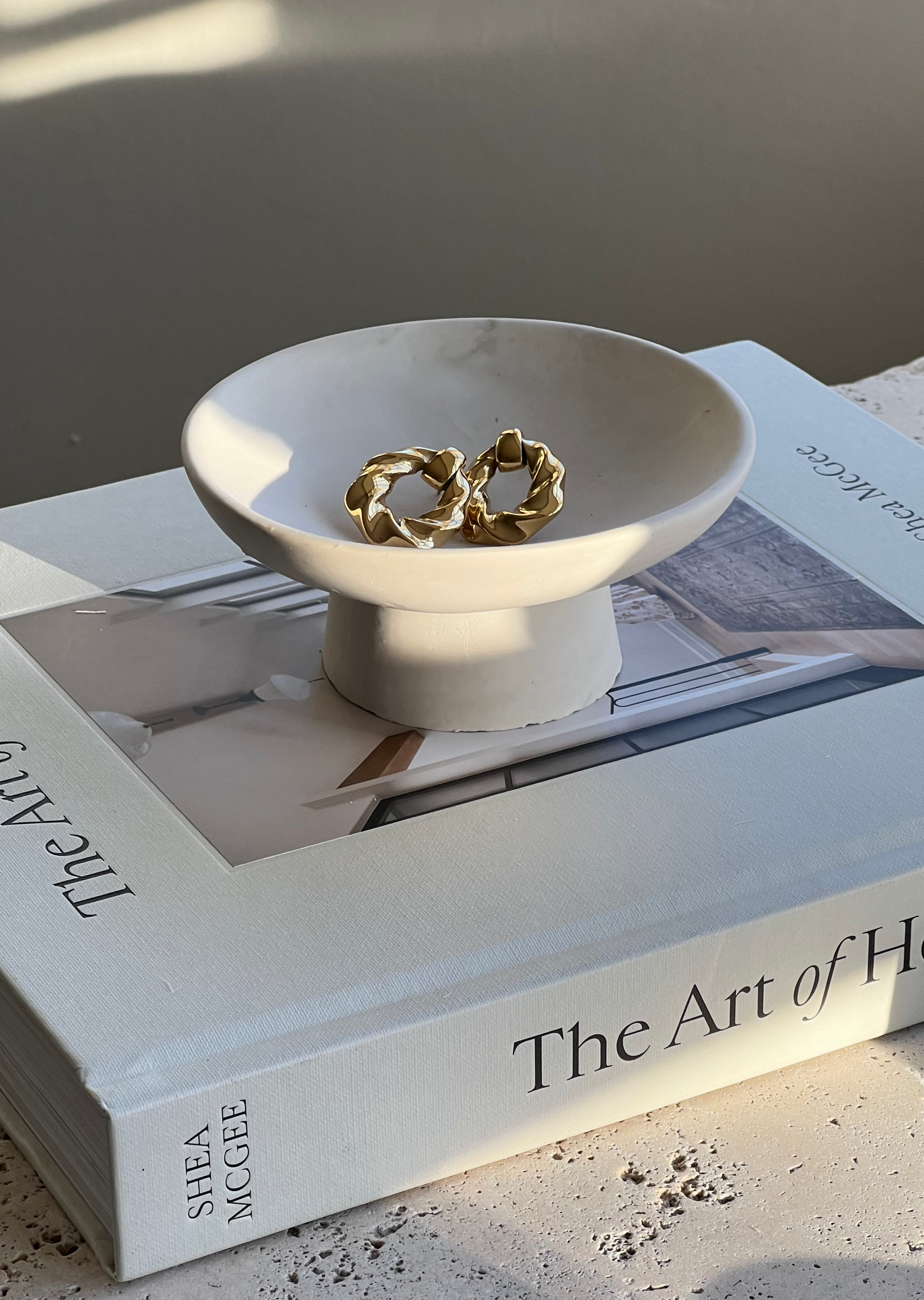 Rustic Round Pedestal Bowl